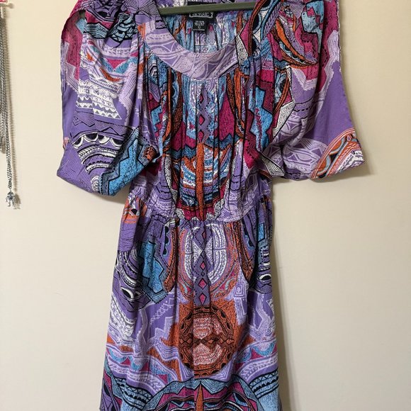 mid Dress - Picture 1 of 5
